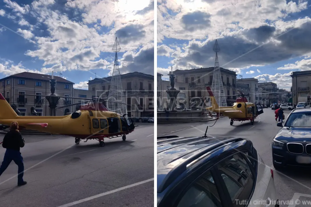 L\\'elisoccorso atterrato in piazza a Siderno