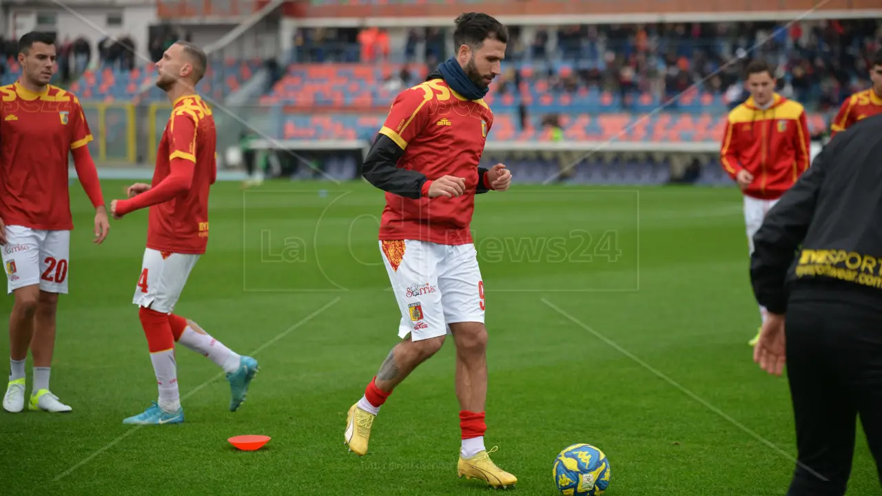 Verso Catanzaro-Salernitana: le probabili formazioni. I giallorossi ripartono dopo il pari beffardo nel derby di Cosenza