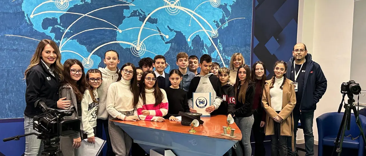 Torna il Tg Young, in onda oggi su LaC Tv il telegiornale dell’Istituto Vespucci di Vibo Marina\n