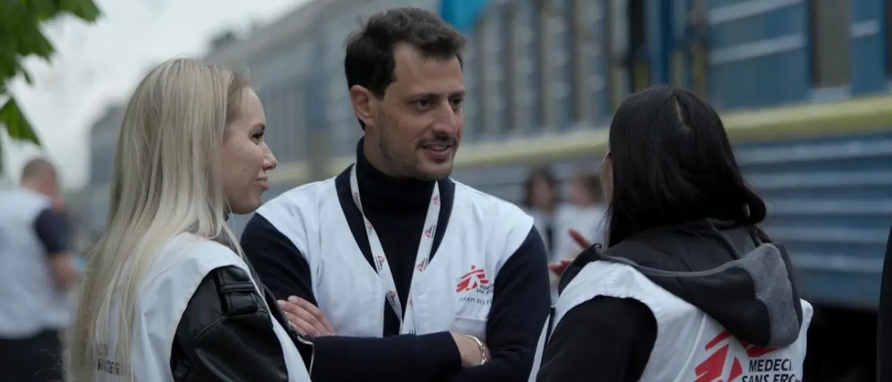 Da Scilla a\u00A0Gaza, in prima linea con Medici senza frontiere: «Ogni guerra è persa in partenza. La Calabria? È casa, qui\u00A0ritrovo la pace»\n