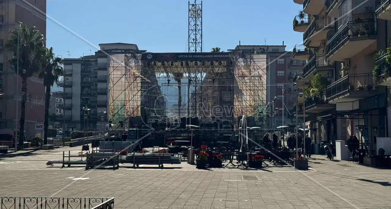 Corigliano Rossano, tutto pronto per il concertone di Capodanno: con Rocco Hunt e J-Ax anche Verdiana\n