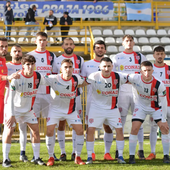 Eccellenza, il resoconto del 2024: Vigor Lamezia con più punti (64) e più gol fatti (55). L'anno si è chiuso nel segno del Praiatortora\n