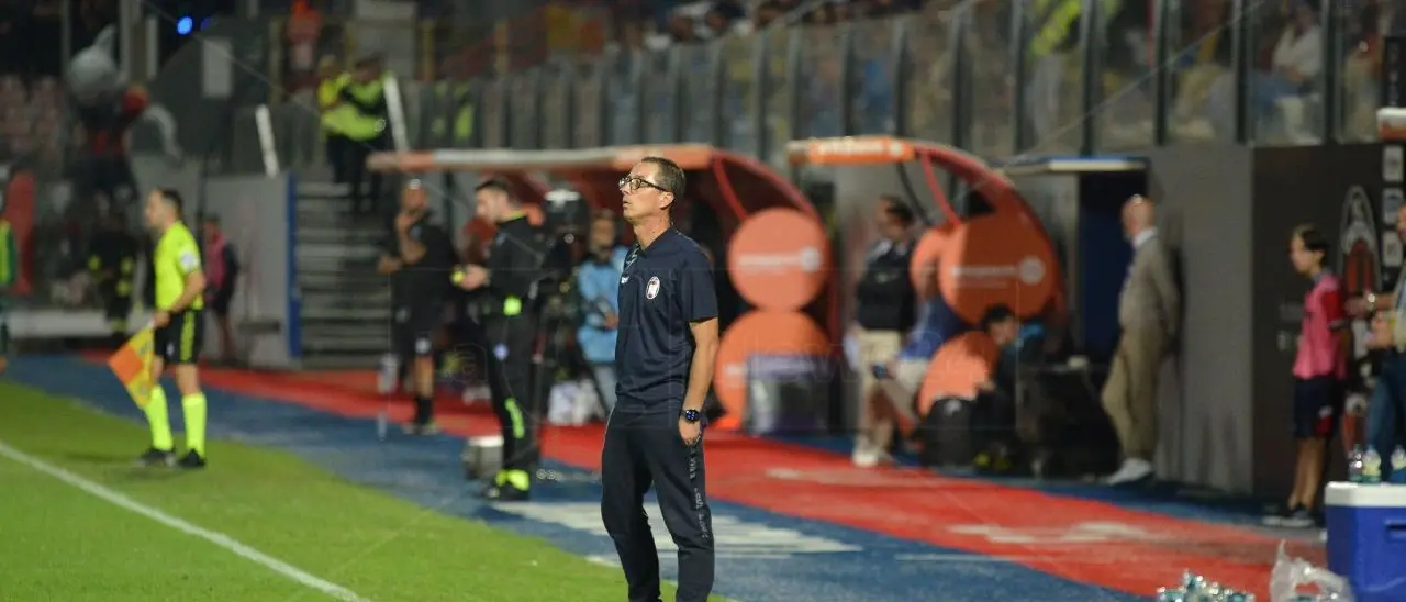 Serie C, contro la Cavese il Crotone vuole capire presente e\u00A0futuro del “suo”\u00A0campionato. Longo: «Non dobbiamo accontentarci»\n