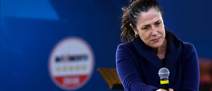 Alessandra Todde dichiarata decaduta da presidente della Sardegna: ora la decisione spetta al Consiglio regionale