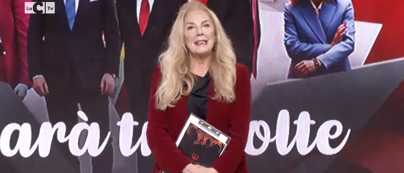 Sarà tre volte Pasquale! Il viaggio surreale di Perfidia nelle promesse politiche di inizio anno