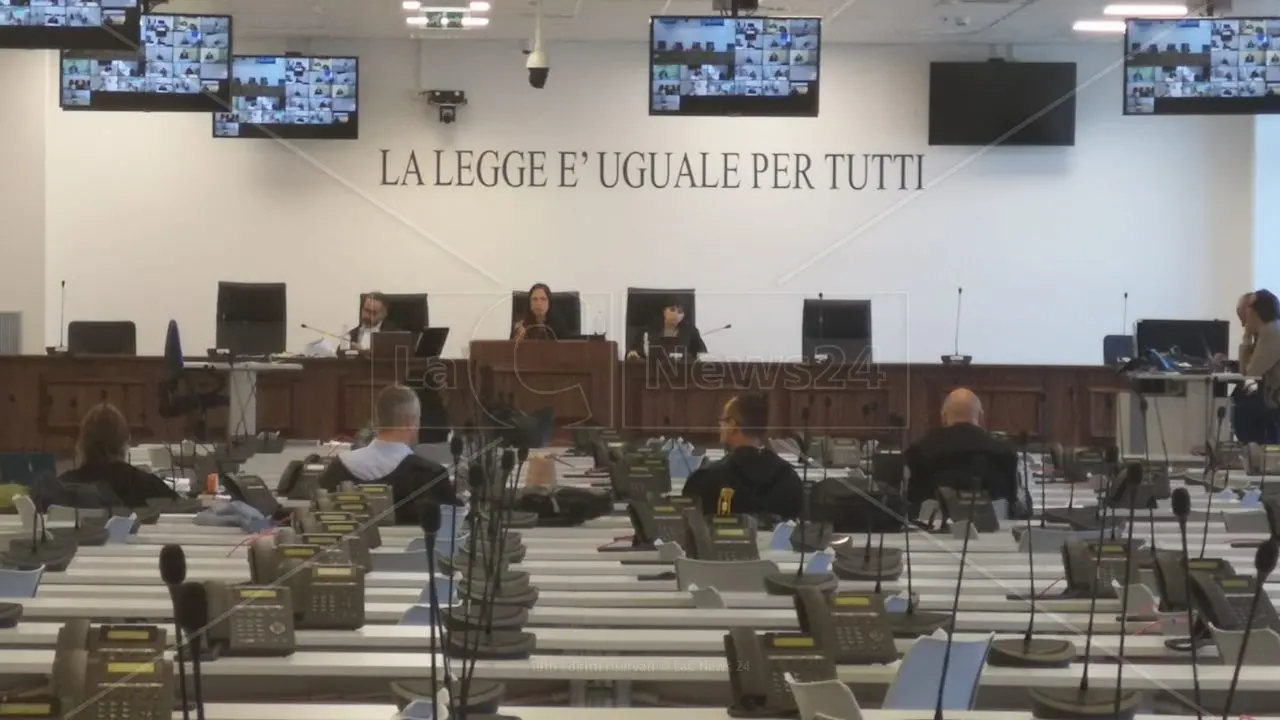 Condannato in Petrolmafie e assolto nel processo Imponimento: il rapporto dell’architetto Tedesco con gli Anello\n