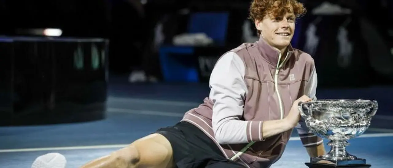 Tennis, Sinner sempre più numero uno: l’azzurro allunga su Zverev e Alcaraz senza giocare\n