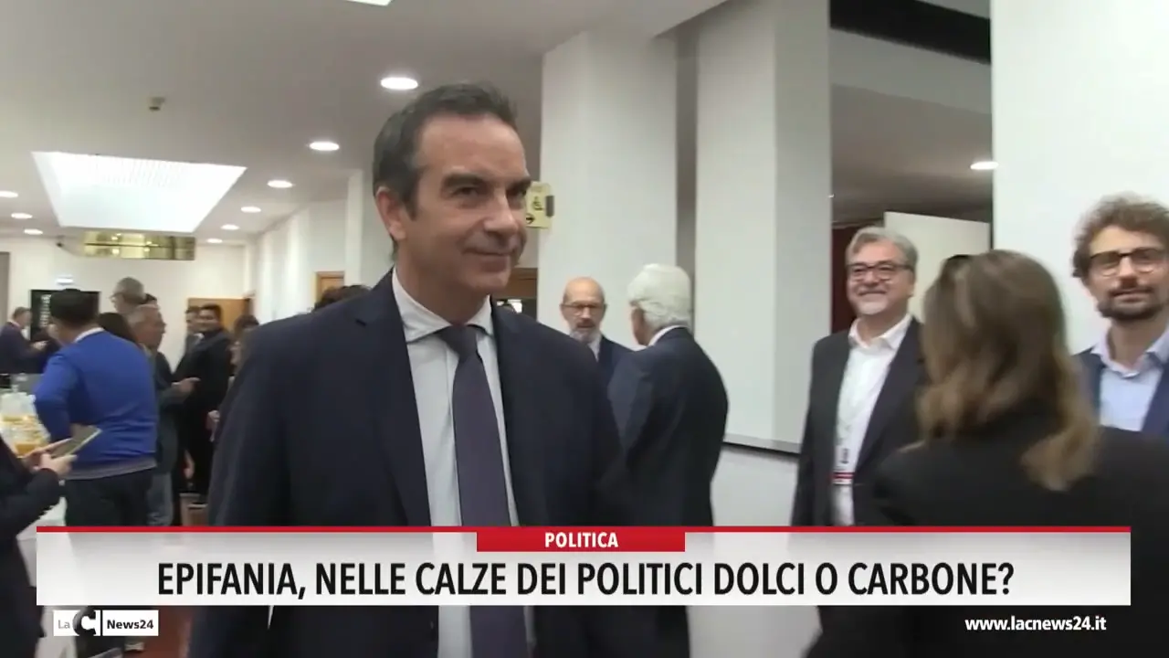 Epifania, nelle calze dei politici dolci o carbone?