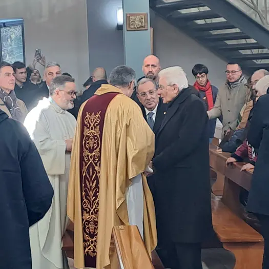 Mattarella al Parco verde di Caivano: «Ai ragazzi bisogna garantire un futuro di impegno e cultura»