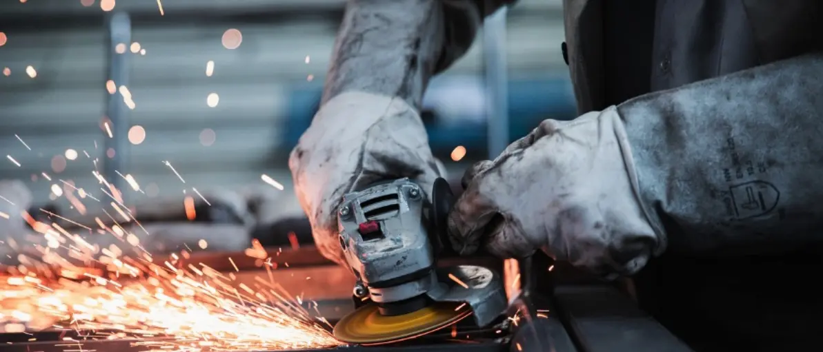 Disoccupazione, in Italia il tasso cala al 5,7% ma per i giovani cresce a quota 19,2%\n