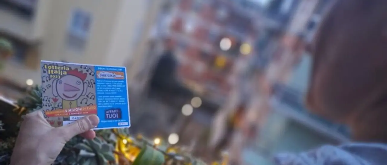 Lotteria Italia, in Calabria si festeggia per due biglietti da 20mila euro: ecco dove\u00A0\n