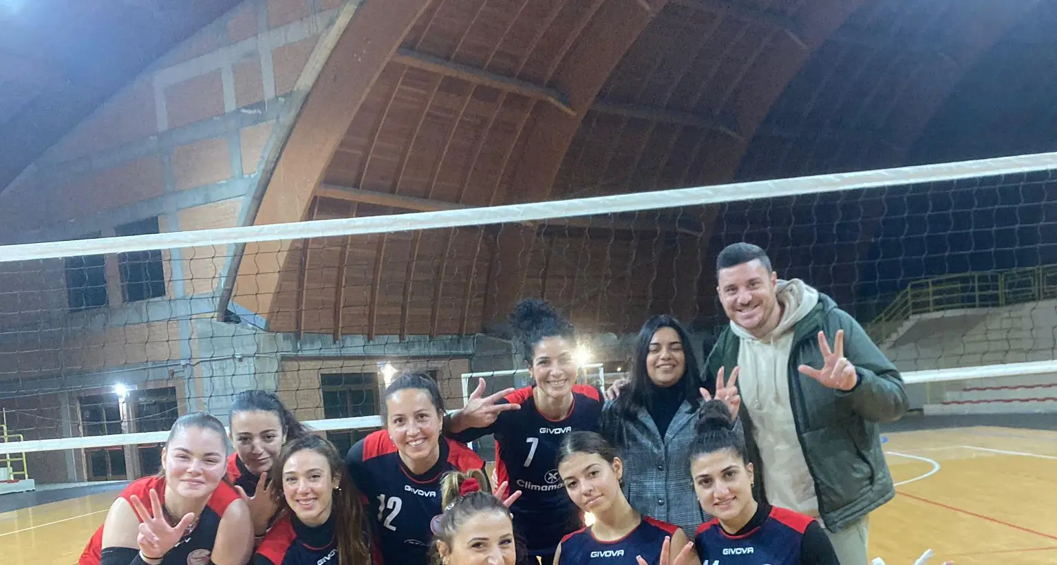 Volley, nella\u00A0Serie C regionale resiste il duo in vetta Cirò-Todosport nei tornei femminili