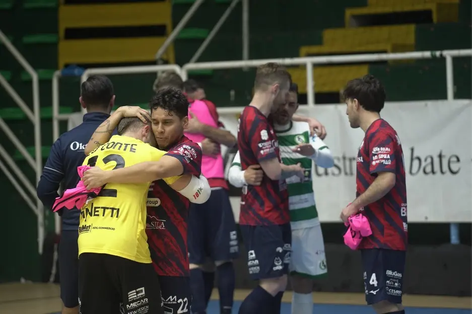 Serie A di calcio a 5, Pirossigeno Cosenza: Felipinho gol e vittoria d’oro dei rossoblù ad Avellino