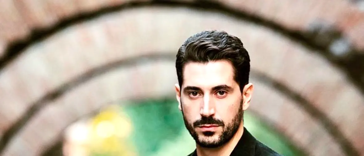 Francesco De Francesco, dalla Calabria a Roma con il cinema nel cuore e un sogno: «Vorrei essere diretto da Tornatore»\n