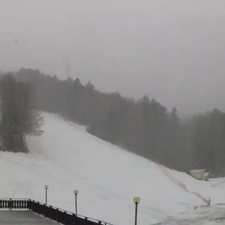 Meteo, nevica sui monti della Sila e del Pollino: atteso un peggioramento nelle prossime ore