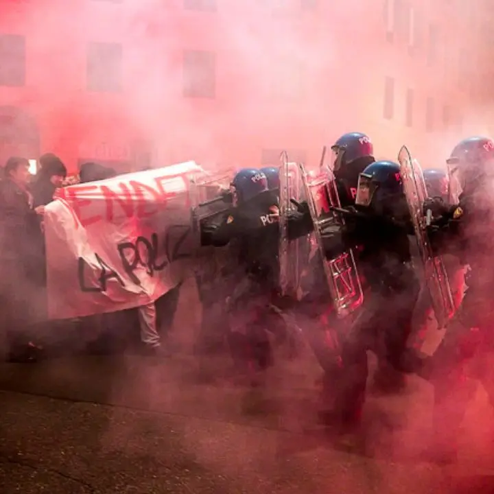 Gestione dell’ordine pubblico in stile stelle e strisce: anche in Italia si fa strada la “profilazione sociale”\n