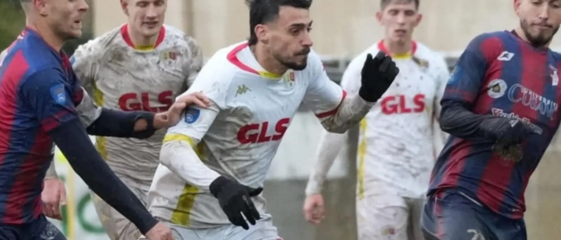 Serie D, il Sambiase batte la Vibonese e\u00A0continua a sognare: sotto la pioggia la decide nella ripresa Luca Ferraro\n