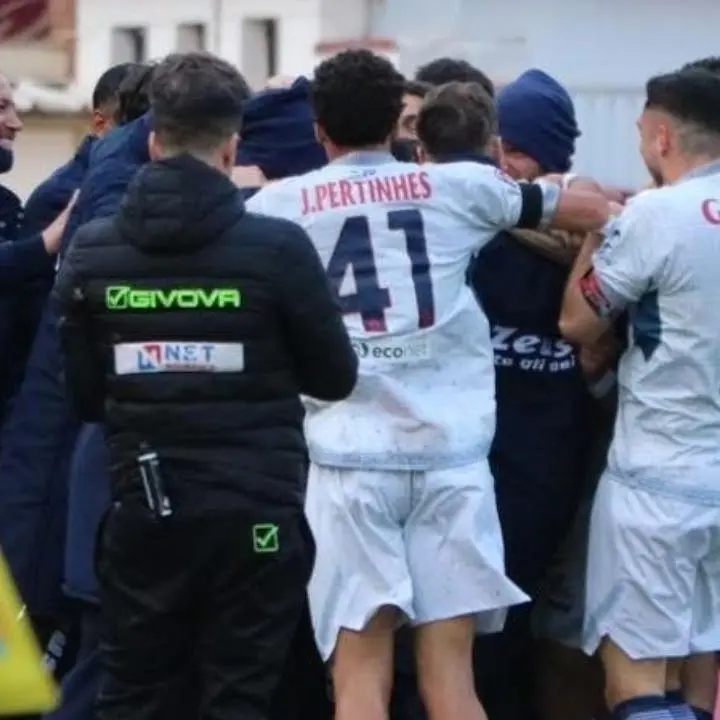 Il Crotone espugna Trapani con una tripletta nel primo tempo: al Provinciale finisce zero a tre per i rossoblù