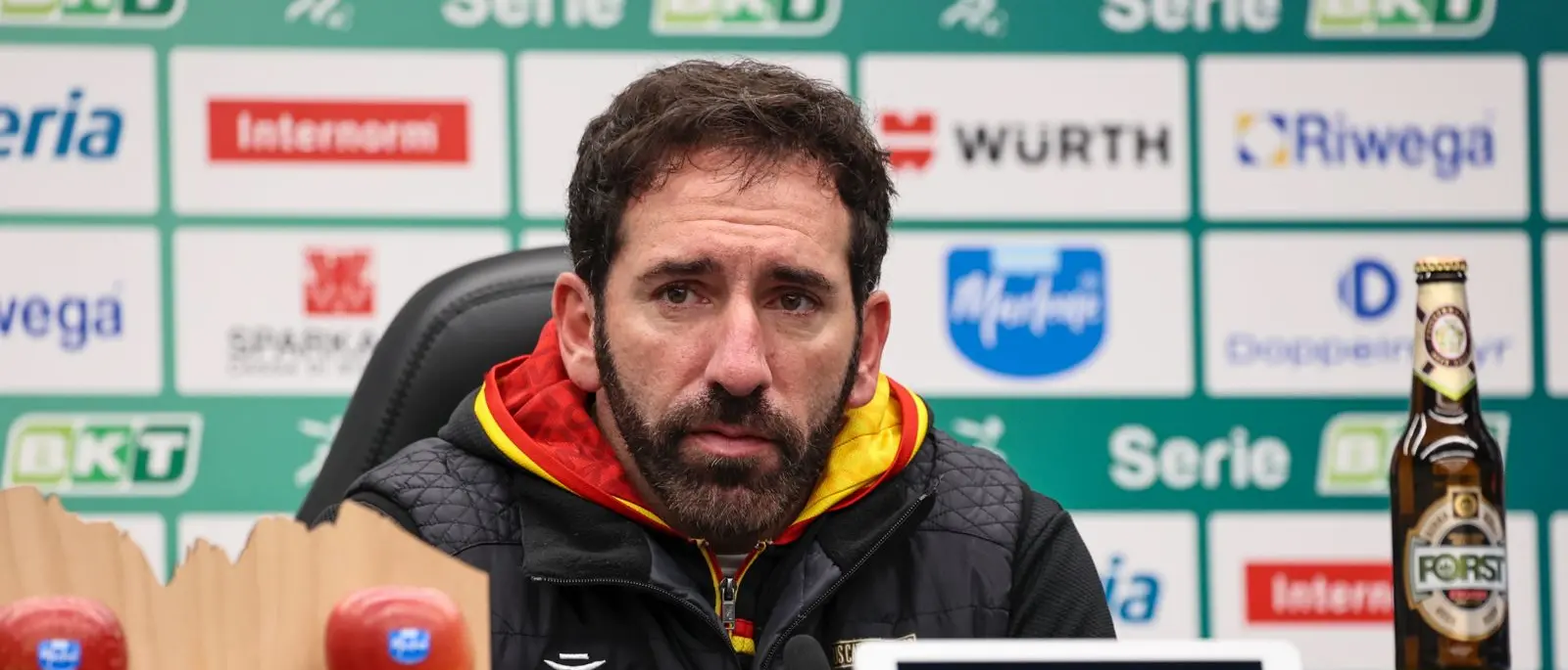 Sudtirol-Catanzaro 1-1, Caserta: «Pari giusto, gli episodi condizionano le partite. Il rigore? Peccato, ma capita di sbagliare»