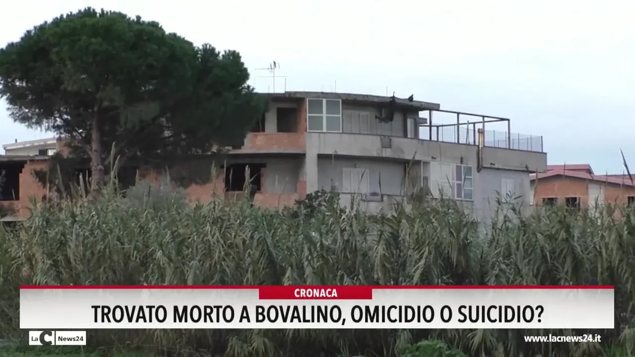 Uomo tovato morto a Bovalino: omicidio o suicidio?