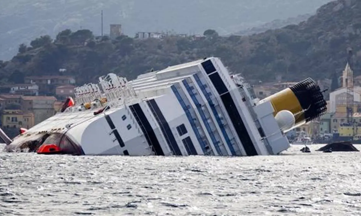 Costa Concordia,13 anni fa il naufragio che costò la vita a 32 persone. Schettino chiede la semilibertà