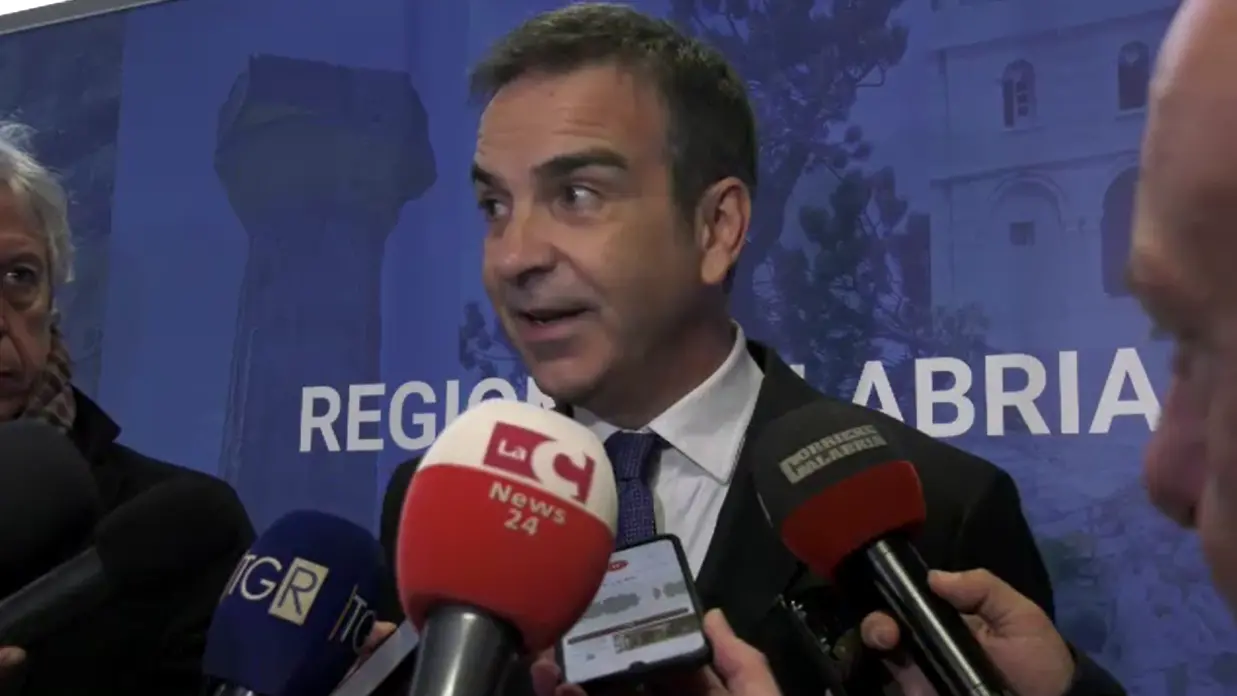 Aumenta la spesa per l’emigrazione sanitaria, Pd Calabria: «La propaganda di Occhiuto crolla di fronte ai numeri del fallimento»