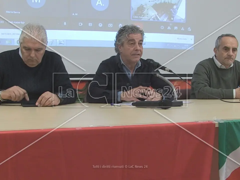 Caso Amaco a Cosenza, la denuncia della Cgil: «La Regione spinge per privatizzare il comparto trasporti»