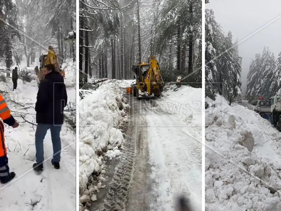 Corigliano Rossano, intere contrade bloccate dalla neve. Stasi furibondo con la Provincia: «Spariti»