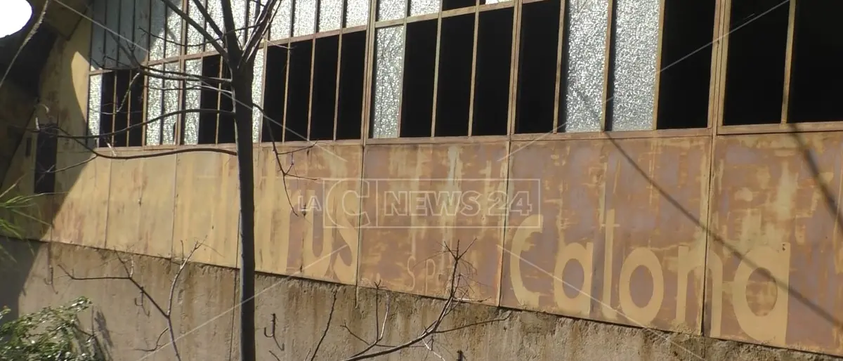 Reggio,\u00A0affidati i lavori di bonifica per rimuovere l’amianto nell’ex\u00A0industria agrumaria Italcitrus