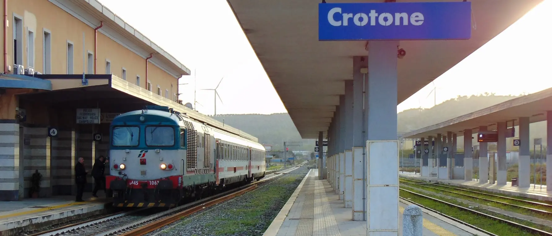 Linea ferroviaria ionica ancora azzoppata: Sibari-Crotone chiusa fino a giugno e Crotone-Catanzaro fino a settembre\n