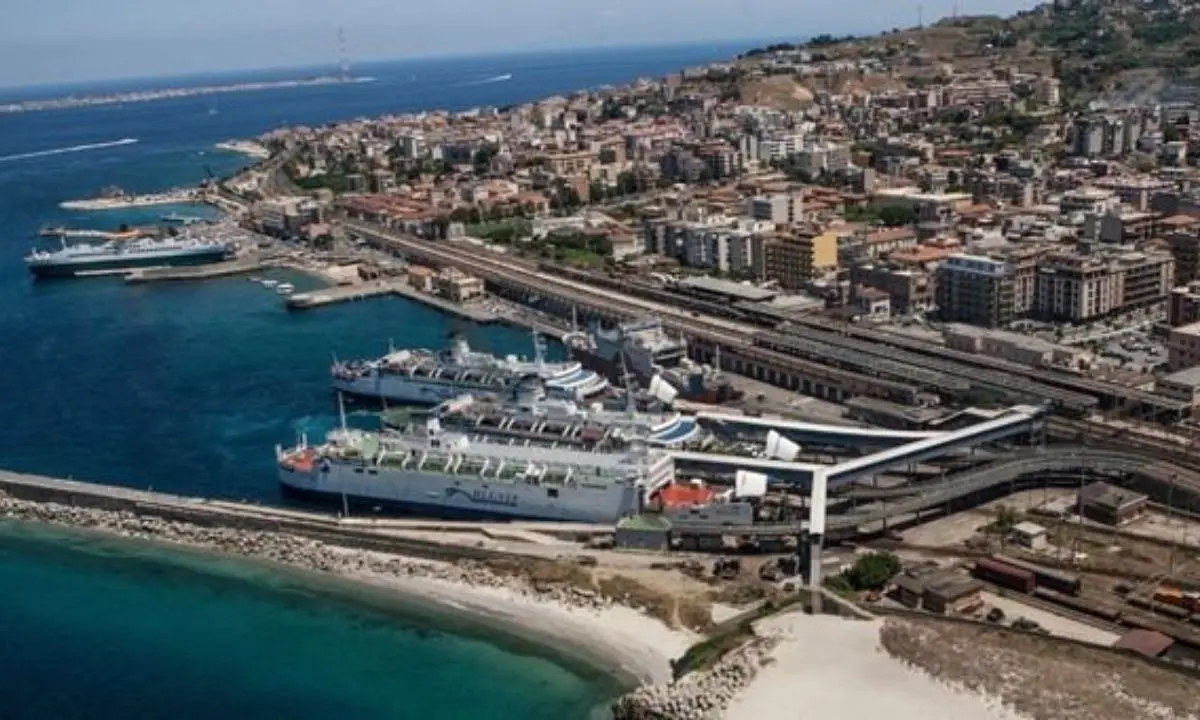 Non solo ponte, Villa San Giovanni attende lo spostamento del porto a sud: «Sempre più vicino, svolta epocale per la città»\n