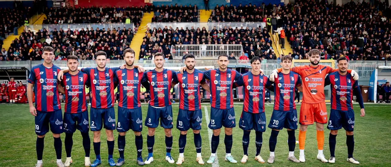 Serie D, la Vibonese ospita il Locri. I rossoblù non possono più lasciare punti per strada. Il Cavallo alato per avvicinare la salvezza