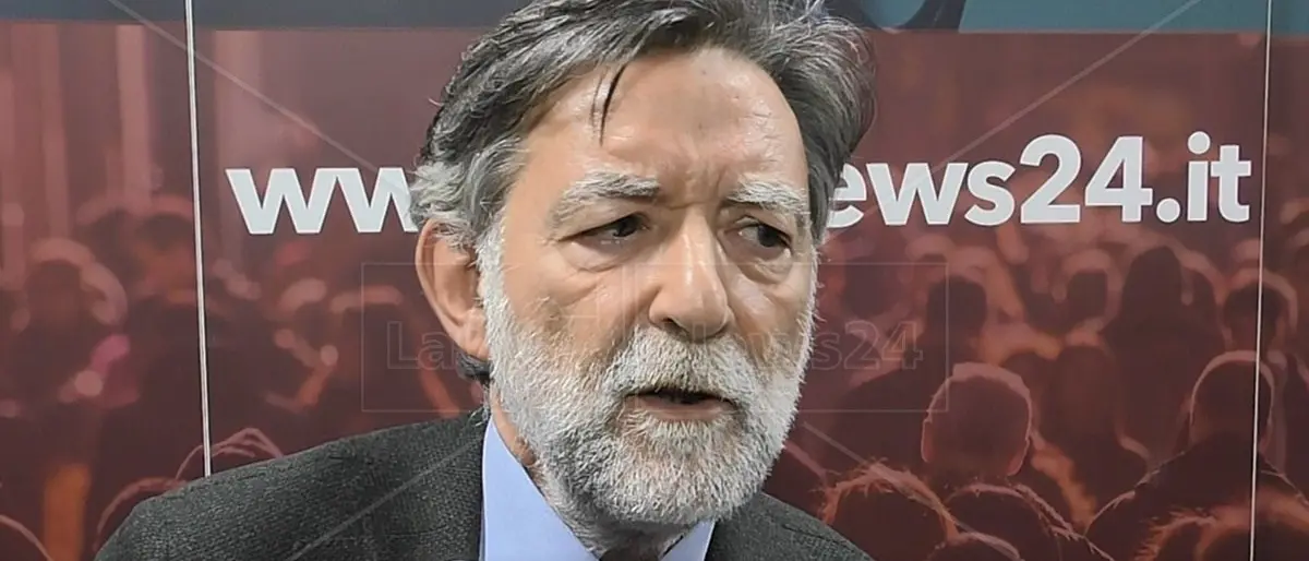 Catanzaro, Donato molla Fiorita: Azione toglie il sostegno alla giunta e per il sindaco si profila la fine della corsa\n