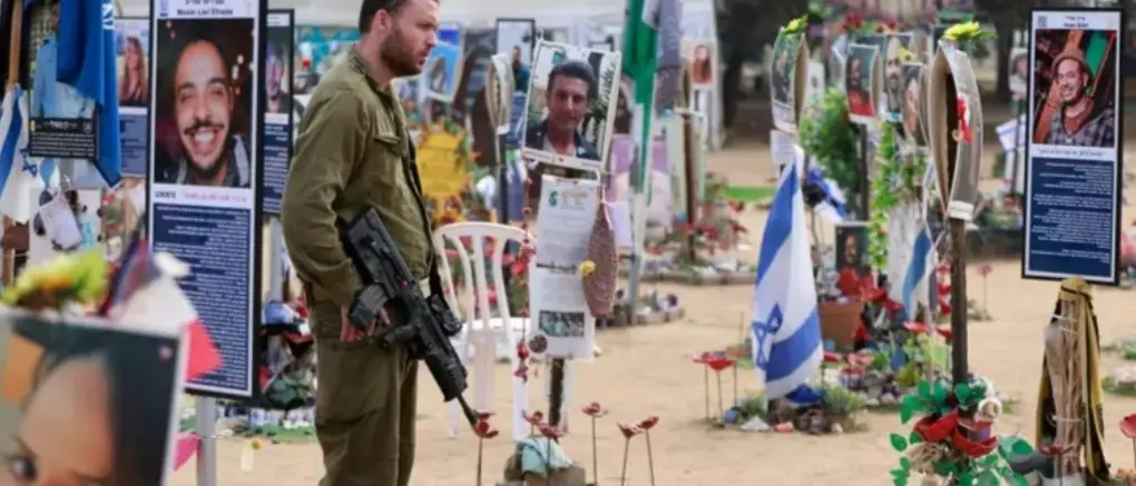 Israele-Hamas, firmato l’accordo per la tregua e il rilascio degli ostaggi: l’annuncio nella notte\n