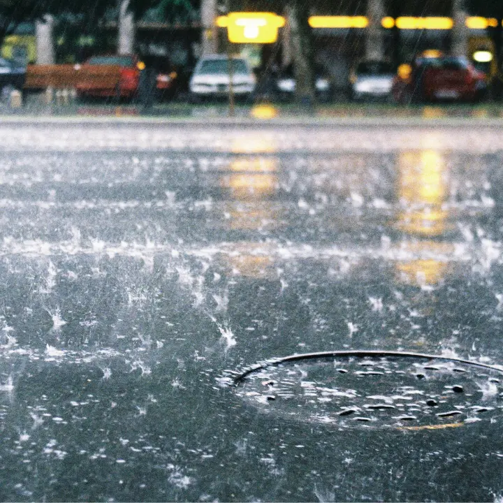 Maltempo, mezza Calabria flagellata dai nubifragi nell’allerta arancione: ecco i Comuni più colpiti