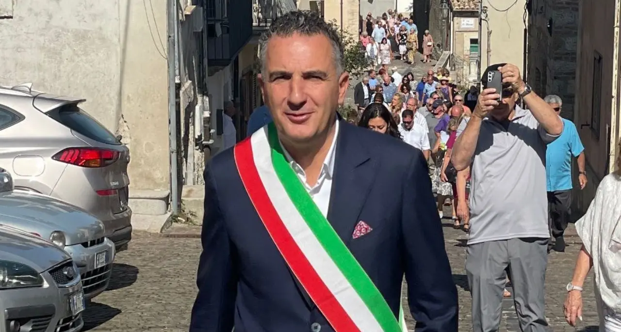 Amaco, l’annuncio di Greco: «Castrolibero pronta a formare una nuova municipalizzata e acquisire quote»