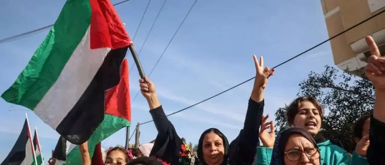 Guerra in Medioriente, Israele: «Tregua in vigore dalle 10.15». Hamas libererà i prime tre ostaggi