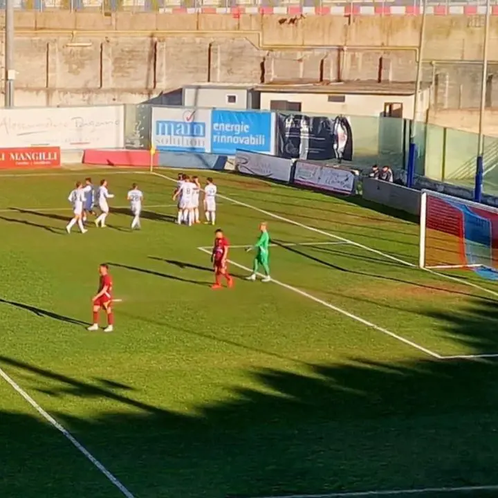 Serie D, alla Vibonese il derby calabrese contro il Locri: i rossoblù vincono 2-0 e tornano al successo