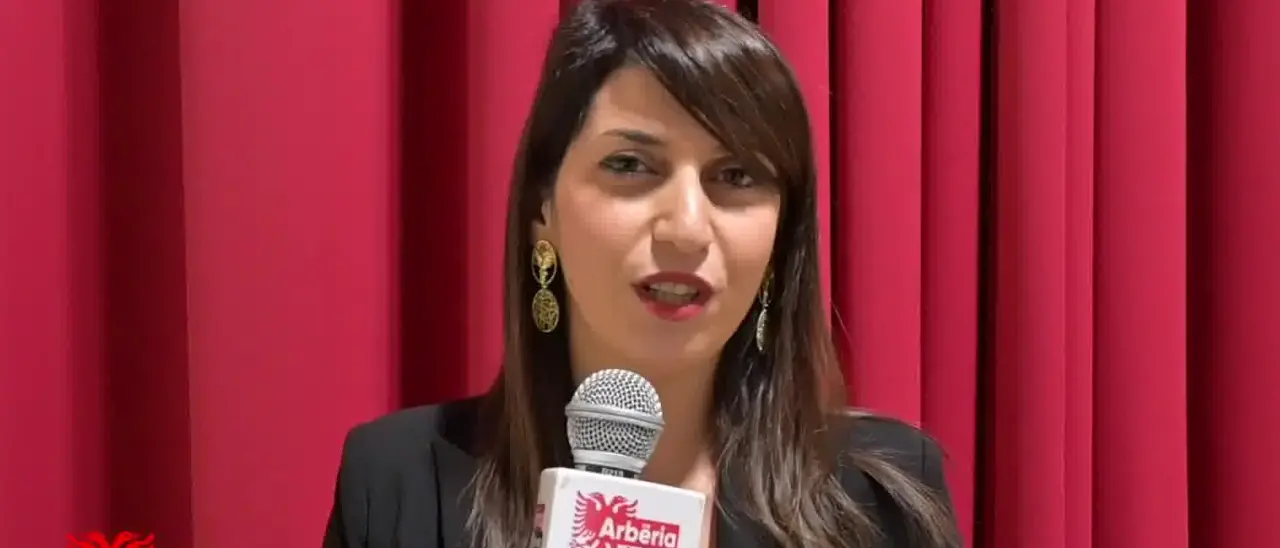 Raccontare l’identità arbëreshe attraverso gli sguardi: non solo foto nel libro di Eliana Godino