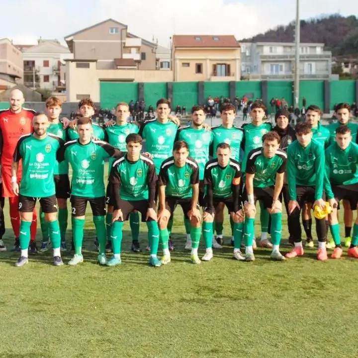 Eccellenza, cinquina della Palmese al Rende e terzo clean sheet di fila. Bracco: «Atteggiamento giusto»