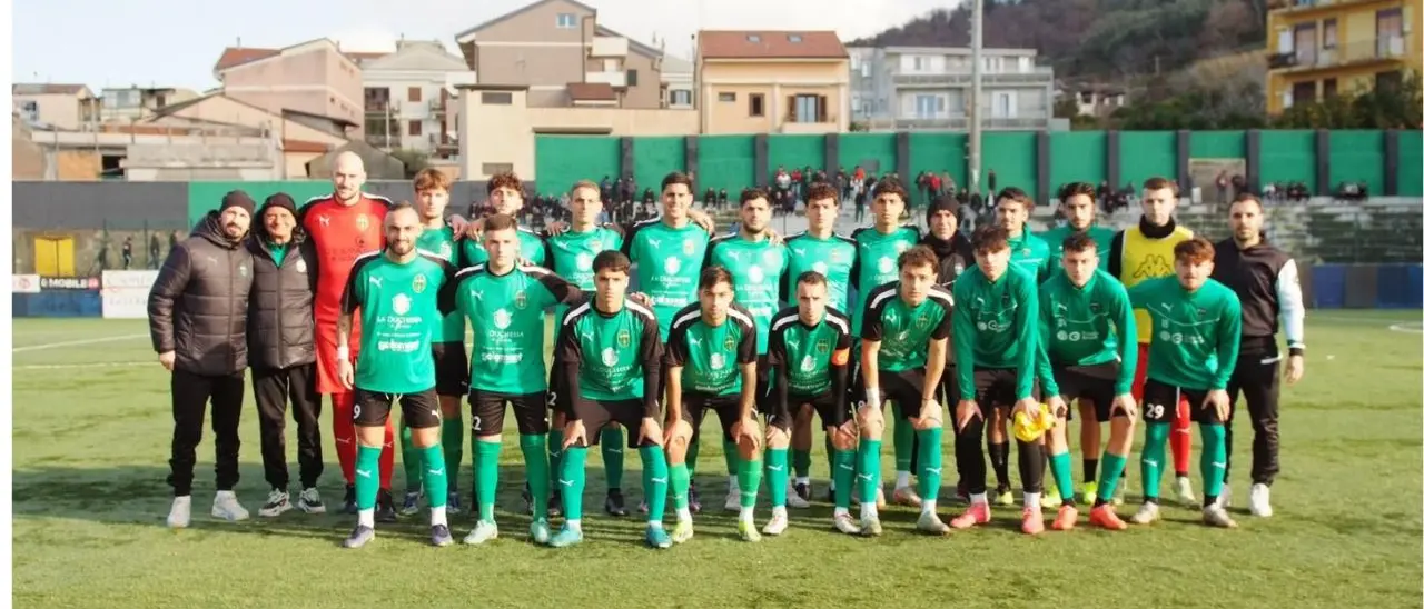 Eccellenza, cinquina della Palmese al Rende e terzo clean sheet di fila. Bracco: «Atteggiamento giusto»