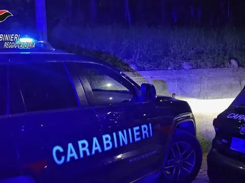 Fermati due fratelli per l'omicidio del 54enne di Bovalino: avrebbero ucciso il padre al culmine di una lite