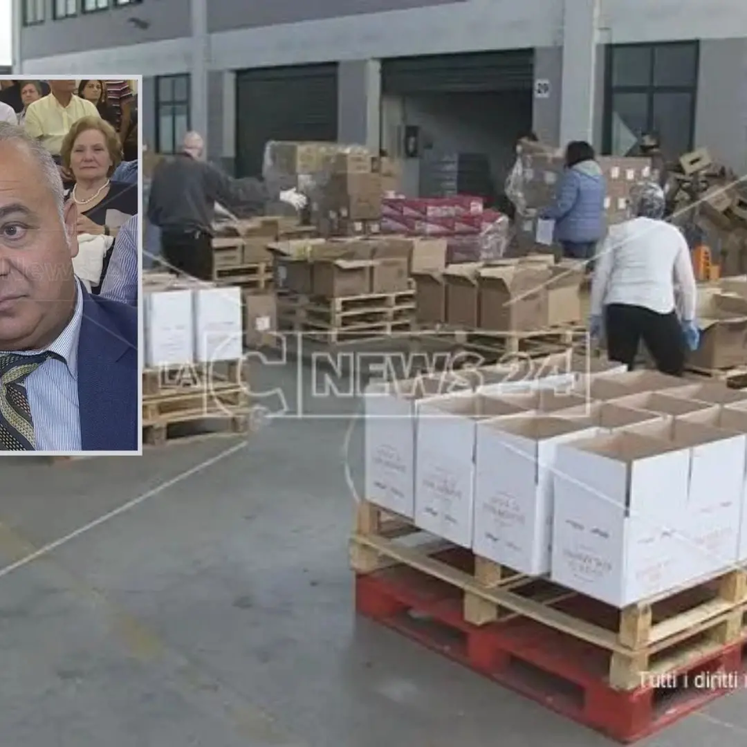 Banco alimentare sfrattato, Mammoliti “chiama” all’impegno Regione e Chiesa: «Diamo ai calabresi un Reddito di dignità»\n