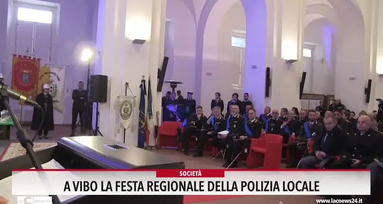 La Festa regionale della Polizia locale a Vibo Valentia: «Anche se sottodimensionati diamo risposte ai cittadini»