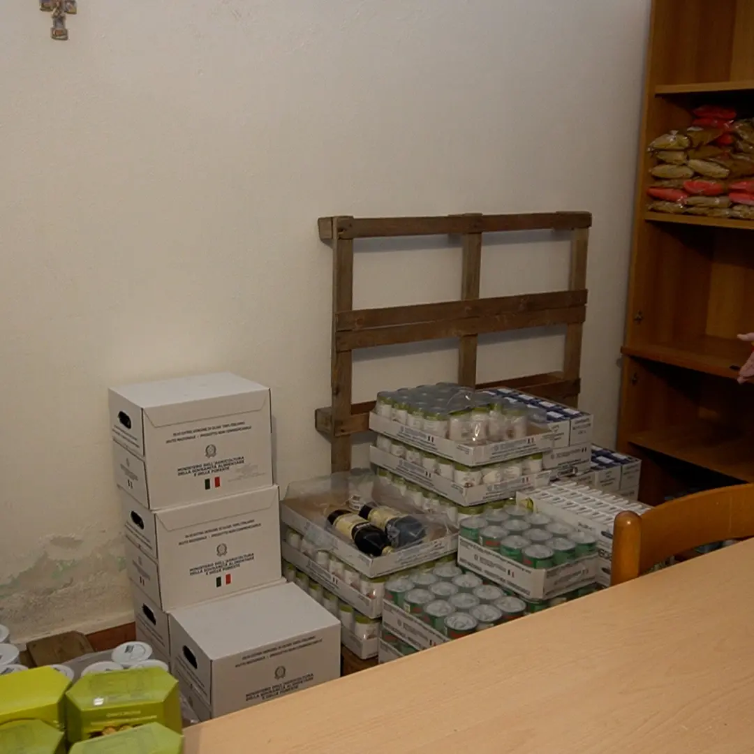 Lo sfratto del Banco Alimentare lascia sole migliaia di persone: «Solo a Praia a Mare aiutiamo 112 famiglie, è un disastro»\n
