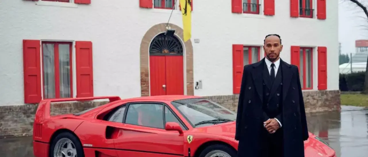 Formula uno, Lewis Hamilton primo giorno in Ferrari: «Realizzato il sogno di correre in rosso»\n