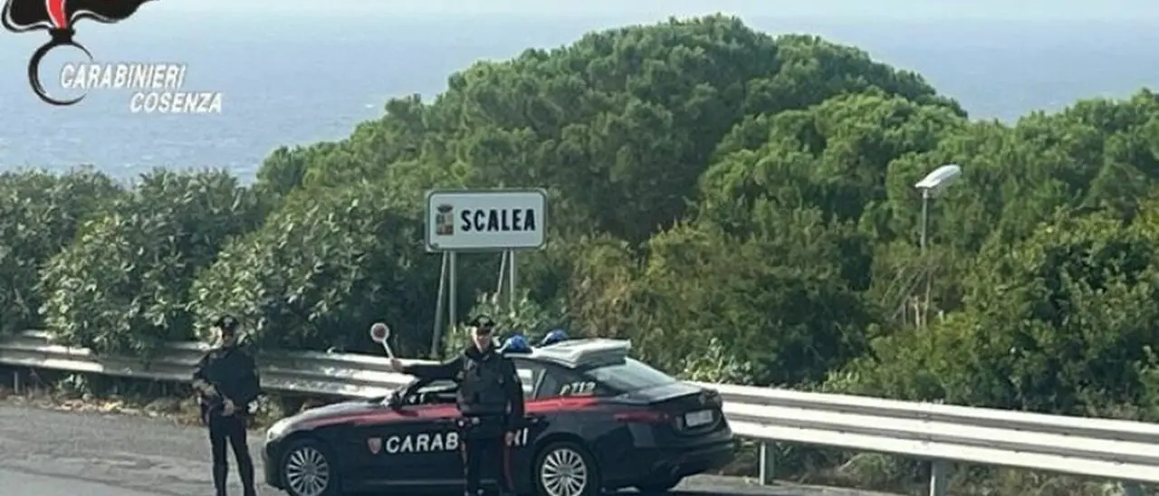 Scalea, lite in un ristorante per un video degenera fino alla coltellata: arrestato un 36enne per tentato omicidio\n