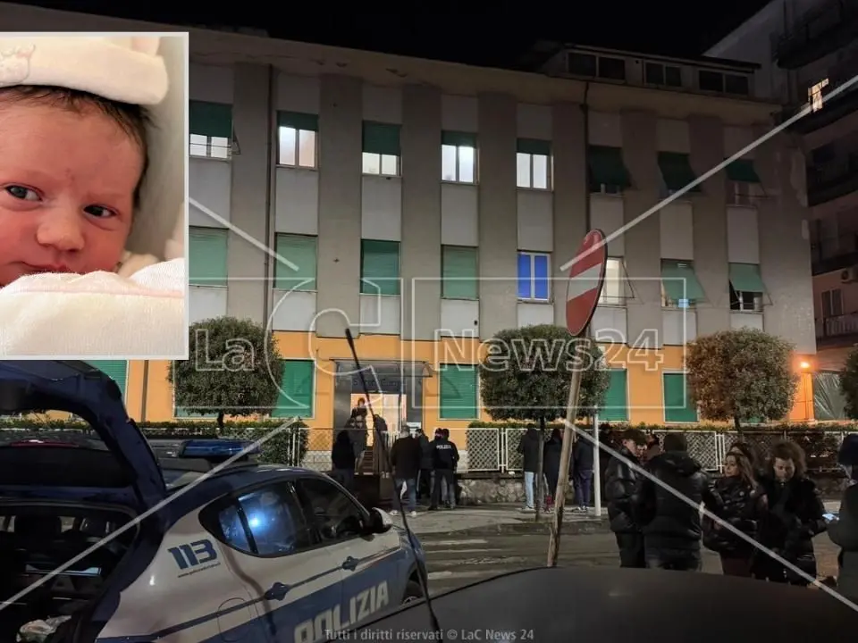 Neonata rapita a Cosenza, la bimba è stata ritrovata a Castrolibero: arrestate due persone