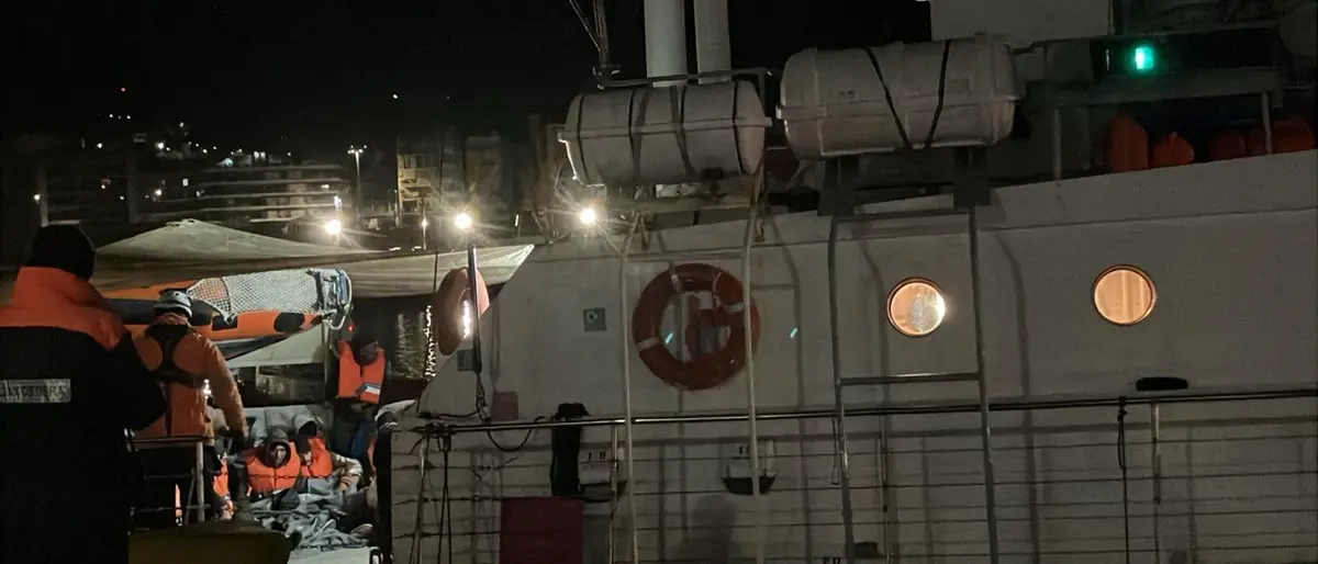 Al Porto di Reggio\u00A0arriva la Louise Michel dopo aver soccorso 38 uomini nel Mediterraneo\u00A0\n