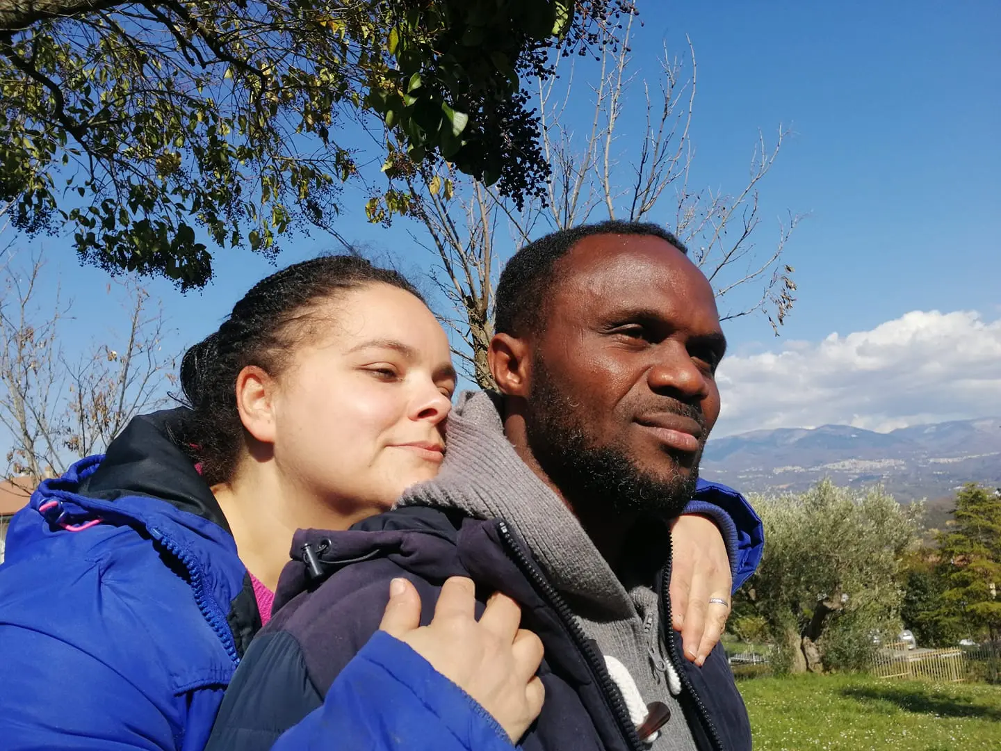 «L’ergastolo per voi è poco», valanga di insulti sui social per la coppia che ha rapito la piccola Sofia a Cosenza